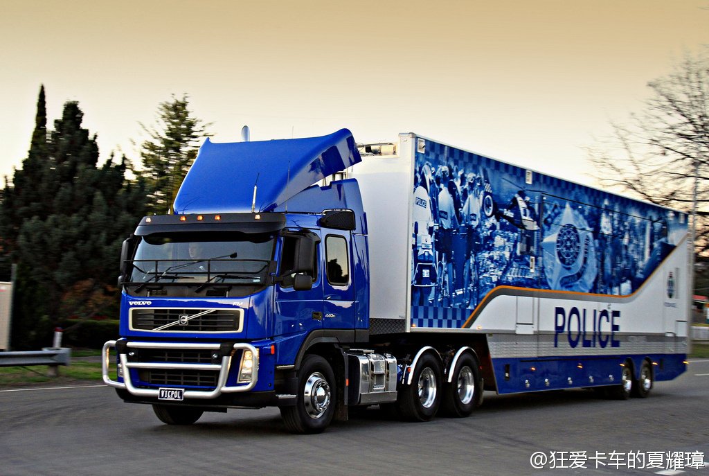 Lastwagen Volvo FM 440 6X4