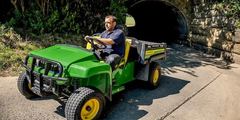 John Deere GATOR 4X2