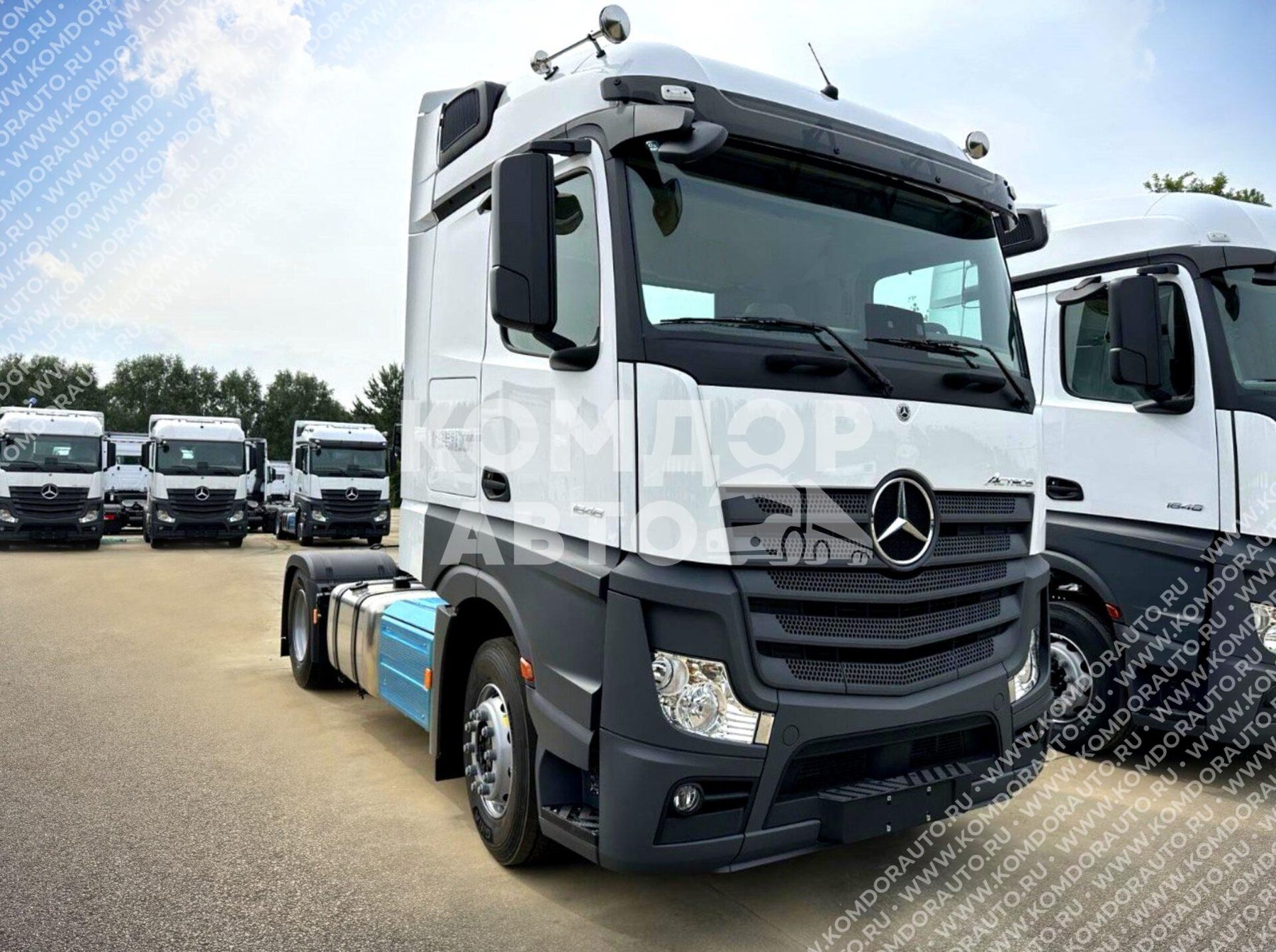 Truck Mercedes Benz 2024 4X2
