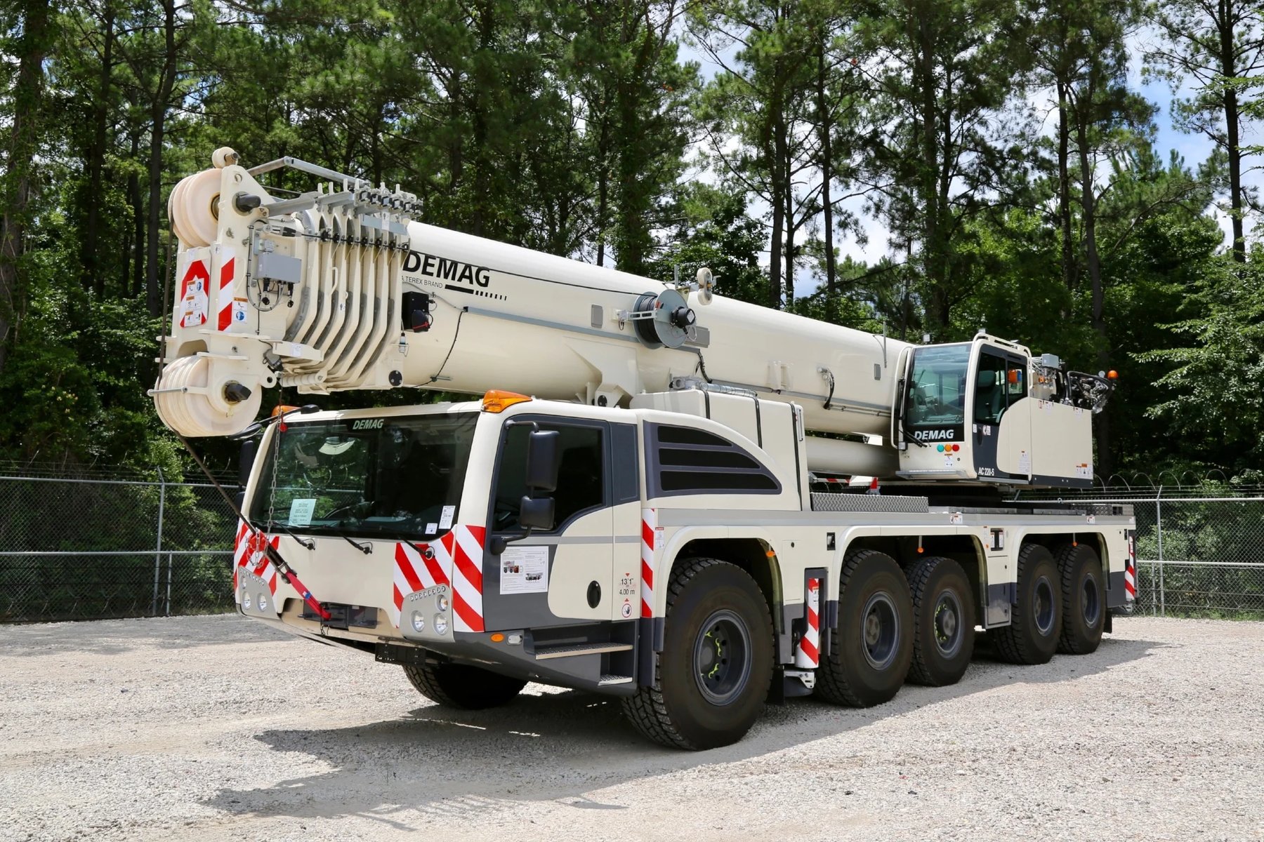 Mobil- & Geländekrane Terex AC205