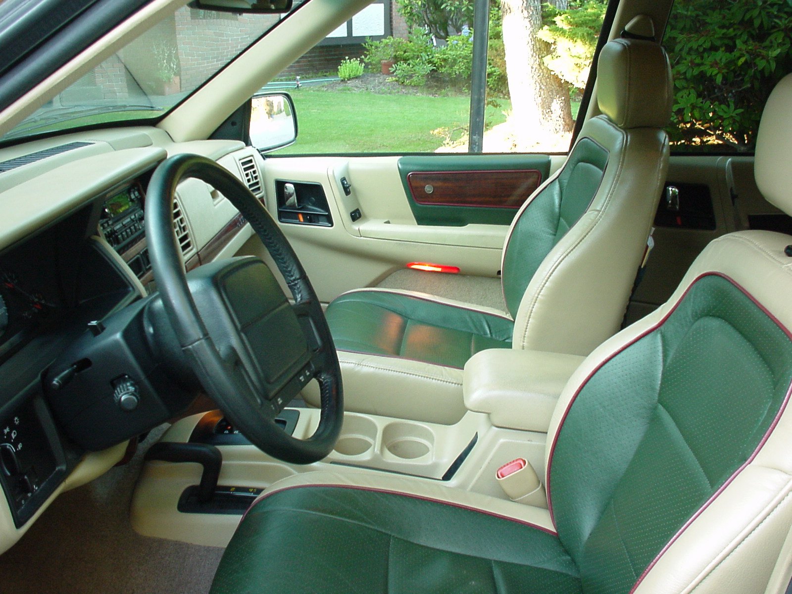 Van Jeep GRAND CHEROKEEE