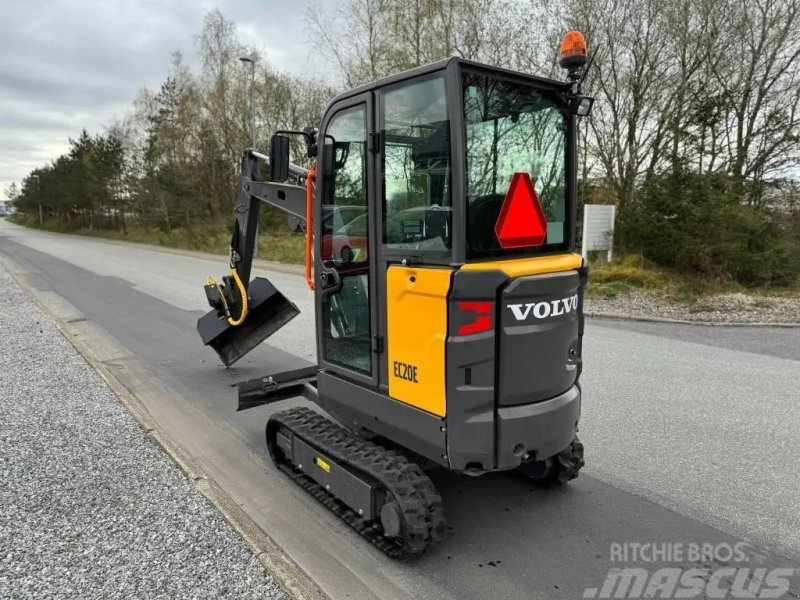 Volvo EC20 Variable Width Undercarriage