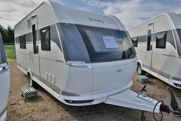 PKW-Anhänger bis 3,5 t Fendt-Caravan PLATIN 650 TFM-SF