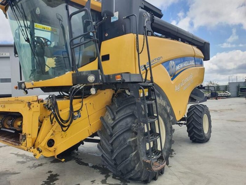 Harvester New Holland CX 6080 SCR