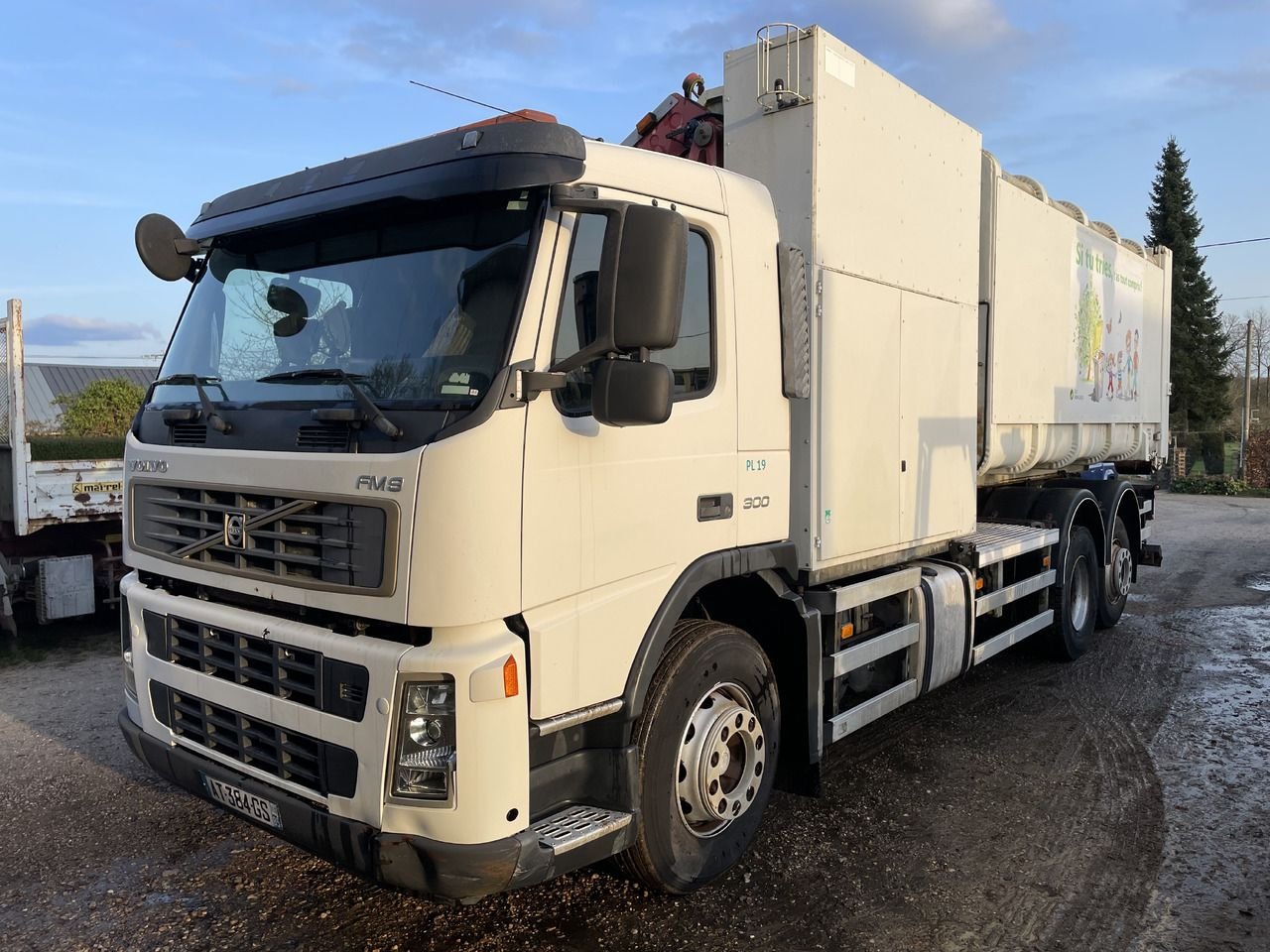 Truck Volvo Volvo FM9 300 4x2R