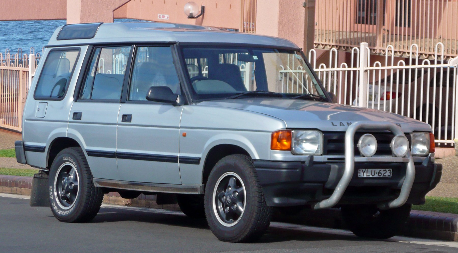 Van Land Rover DISCOVERY V8I
