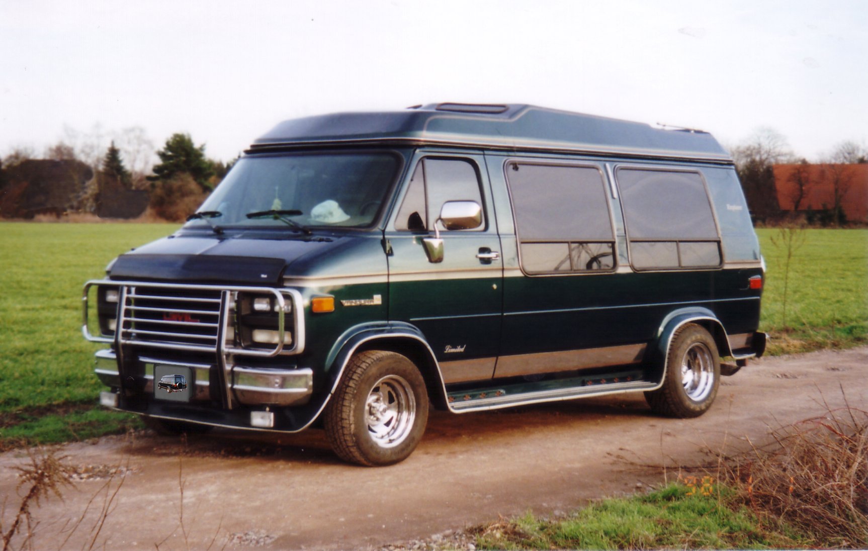 Van GMC GMC VANDURA