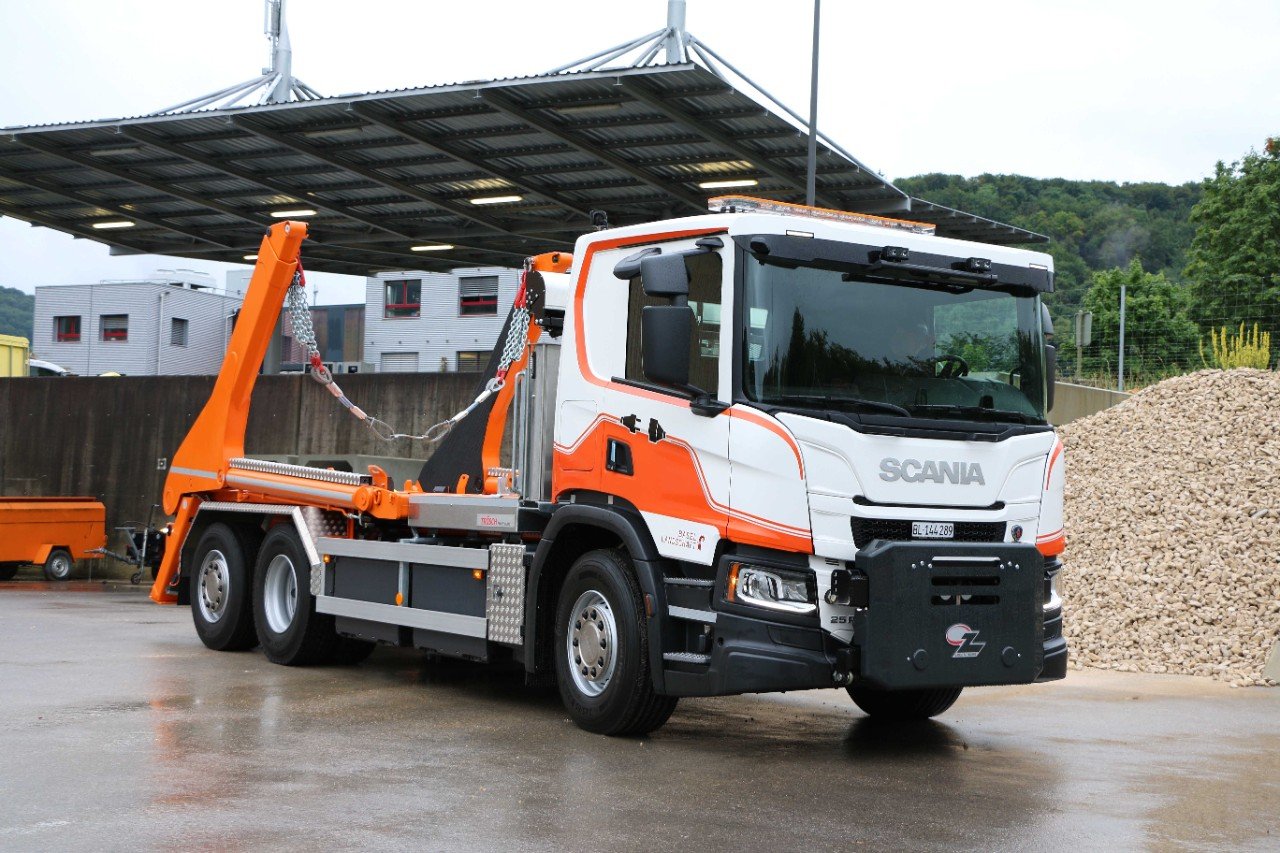 Scania R 6X2/4