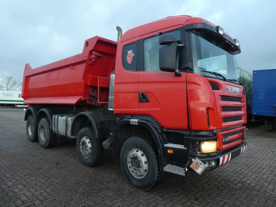 Lastwagen Scania R124 GB8X4*4NA