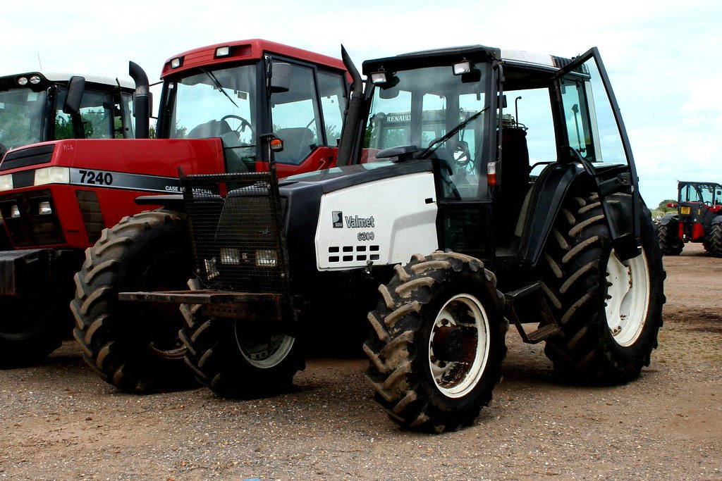 Traktor Valmet 6300-4
