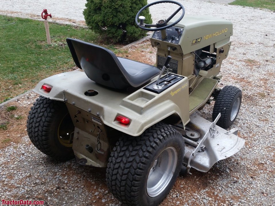 Ride-on mowers New Holland S-14