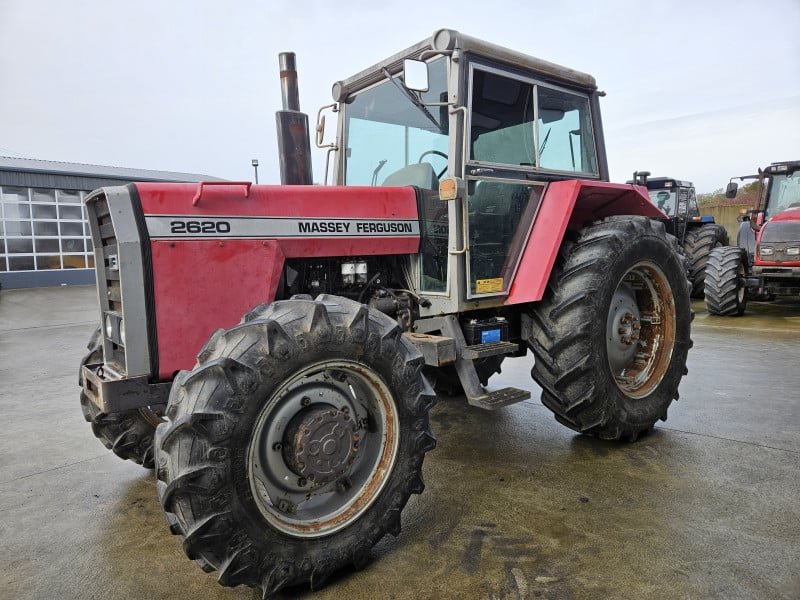 Tractor Massey Ferguson MF 2620