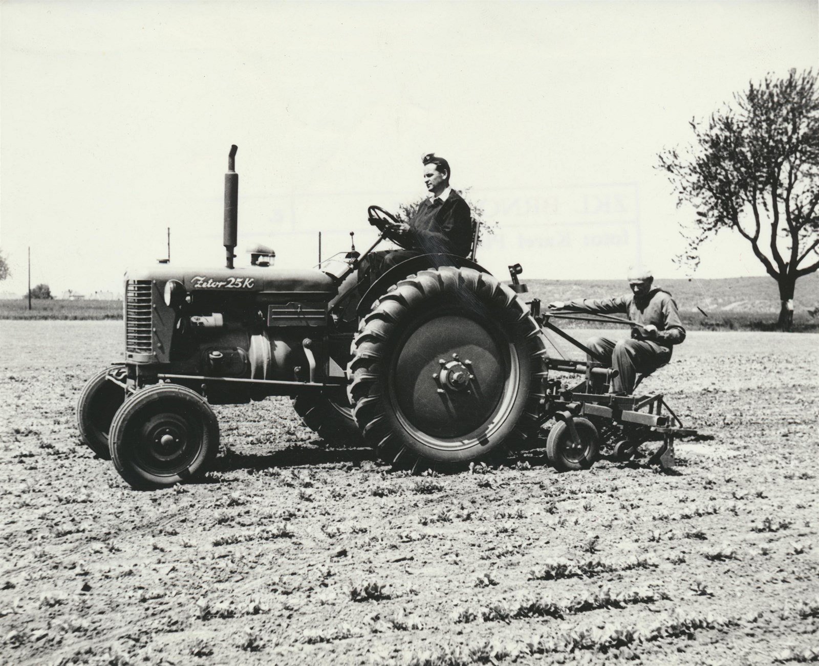 Tractor Zetor 25 H