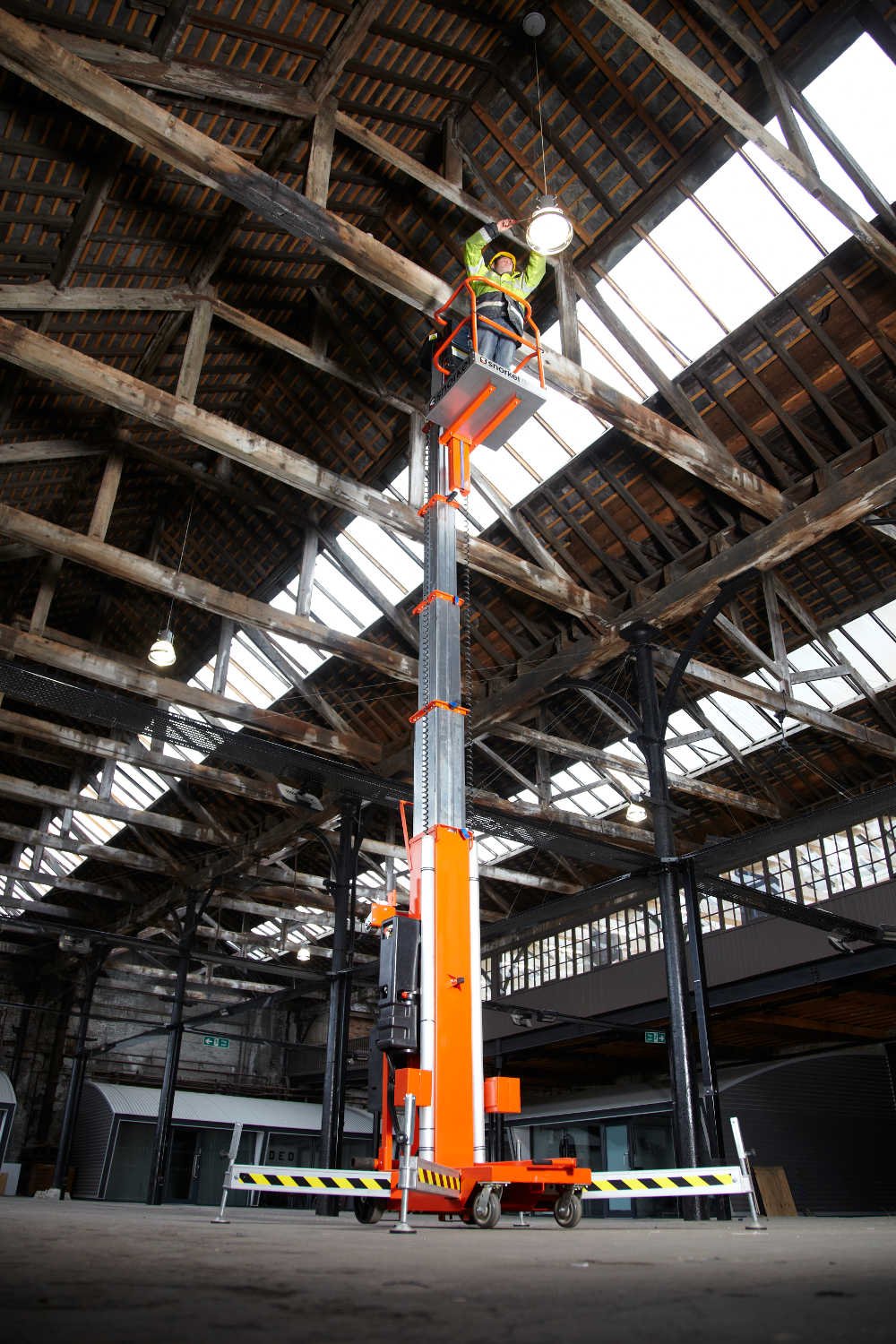 Arbeitsbühnen Snorkel UL 40