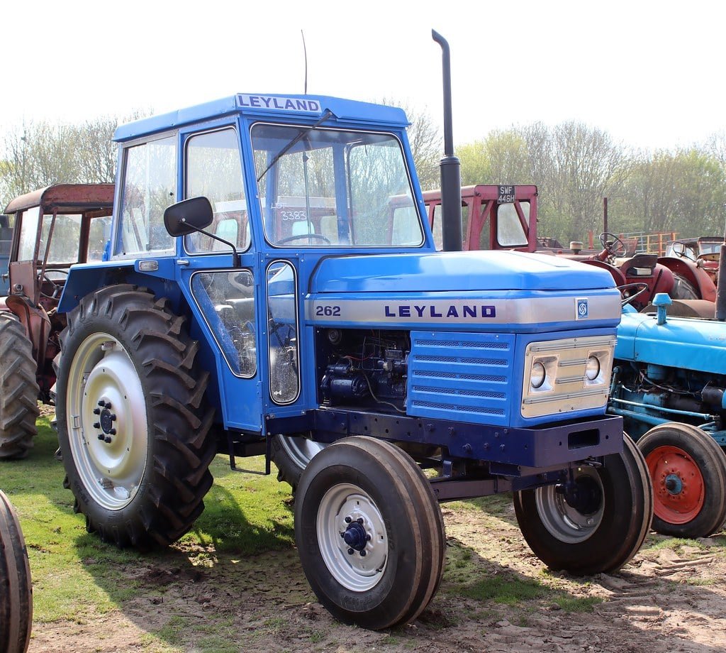 Tractor Leyland 262/2030