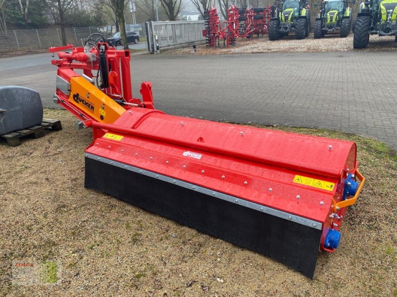 Trailer DUECKER HM200