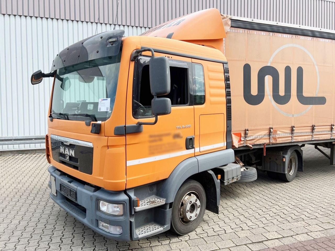 Truck MAN TGL 8.220 4x2 BB CH
