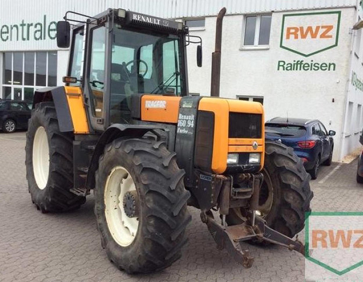 Traktor Renoman 1604