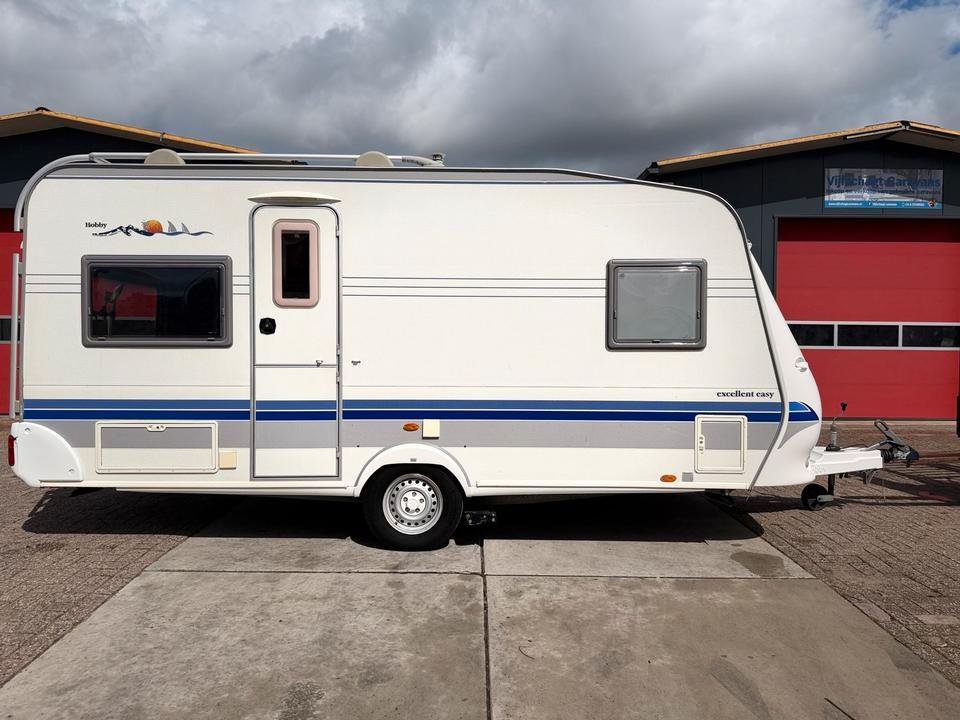 Car trailers up to 3.5 t HOBBY 460 UFE EXCELLENT EASY/391