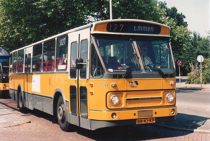 Den Oudsten CM405