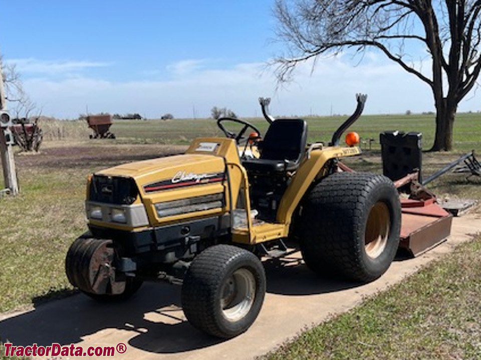 Challenger MT445B