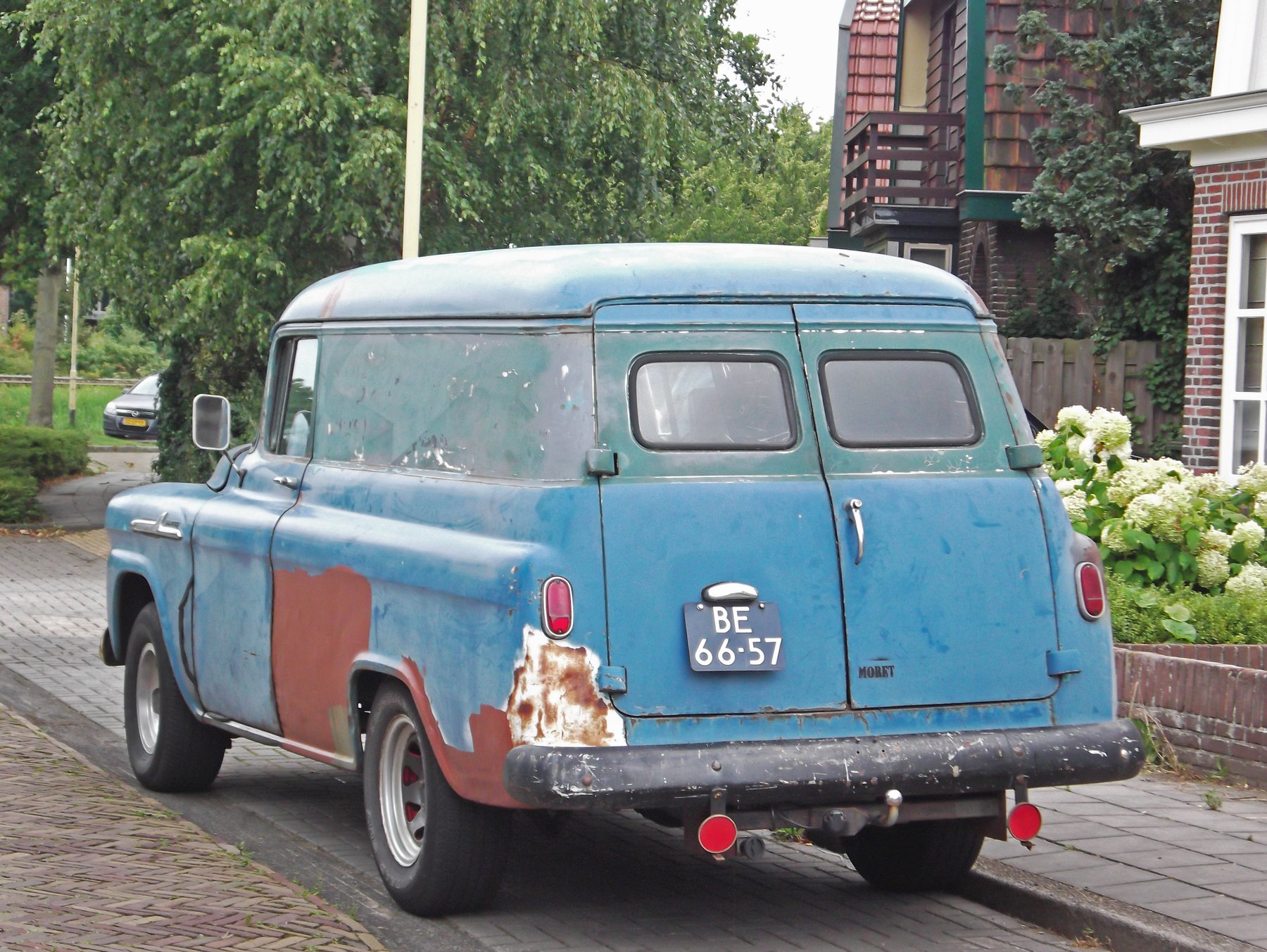 Truck Chevrolet M1028