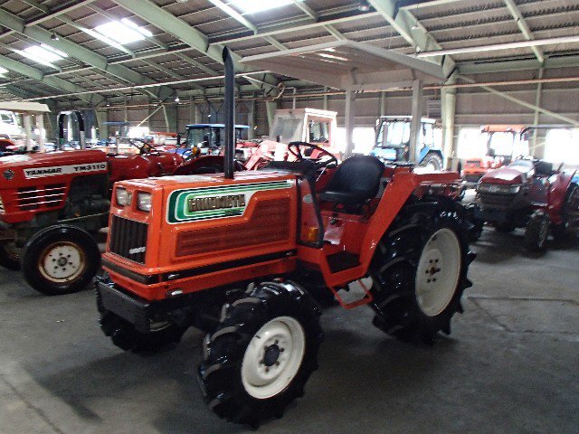 Tractor Hinomoto N279