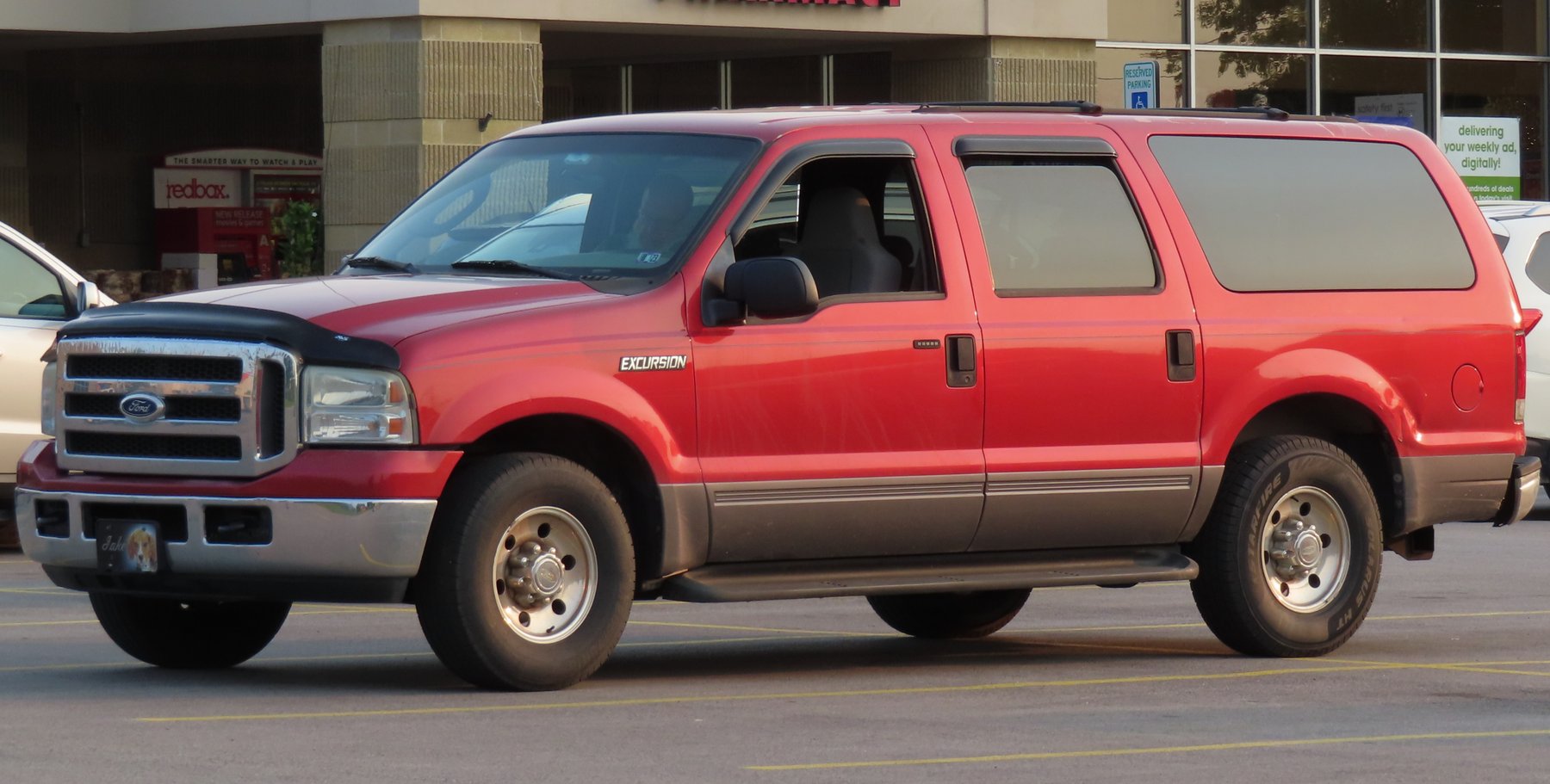 Ford EXCURSION MPV