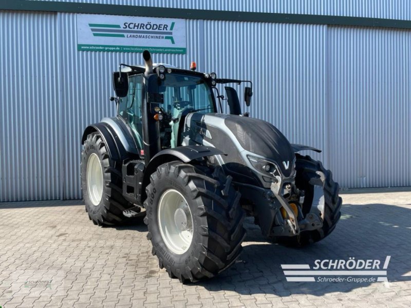 Tractor Valtra T214