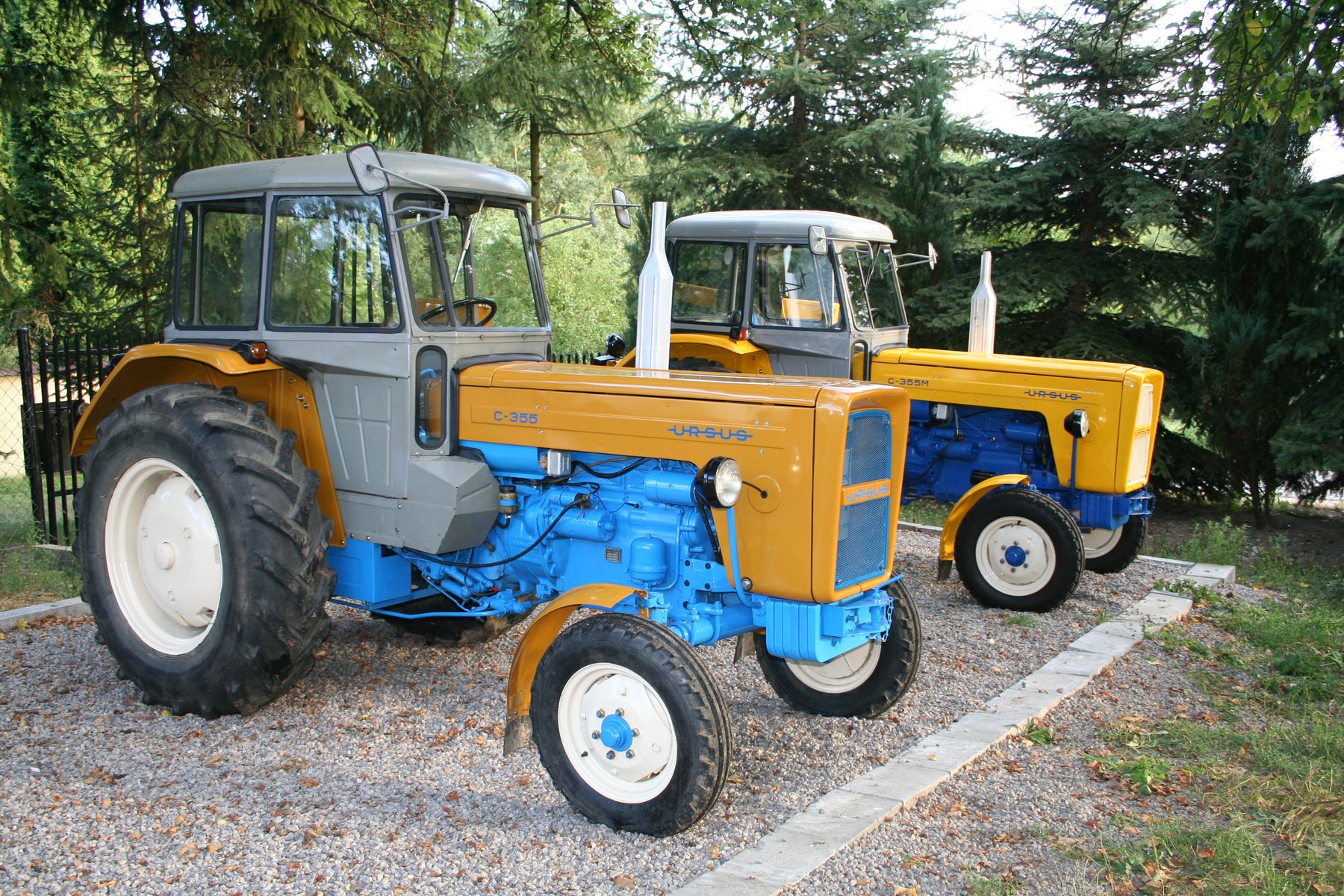 Tractor Ursus Hellas C-355