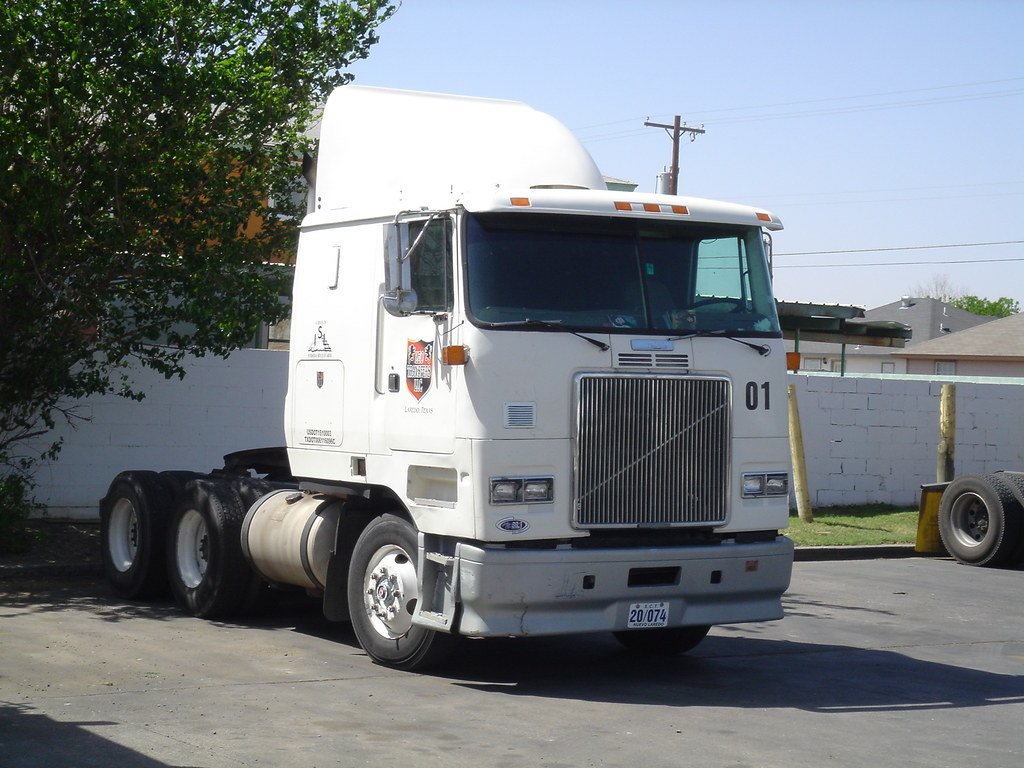 Truck White High Cab Over Short