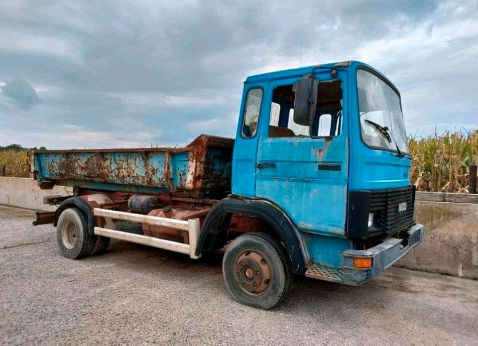 Truck Iveco Magirus 80-13A