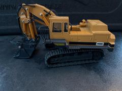 Komatsu PC650-1