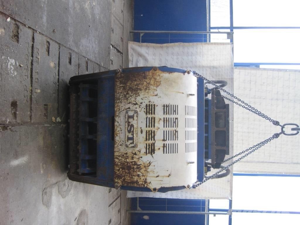 Siebschaufeln & Brecherlöffel Lst CB 410