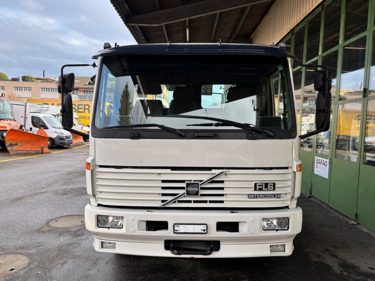 Truck Volvo 615-FL6H 4X2RB-L/460