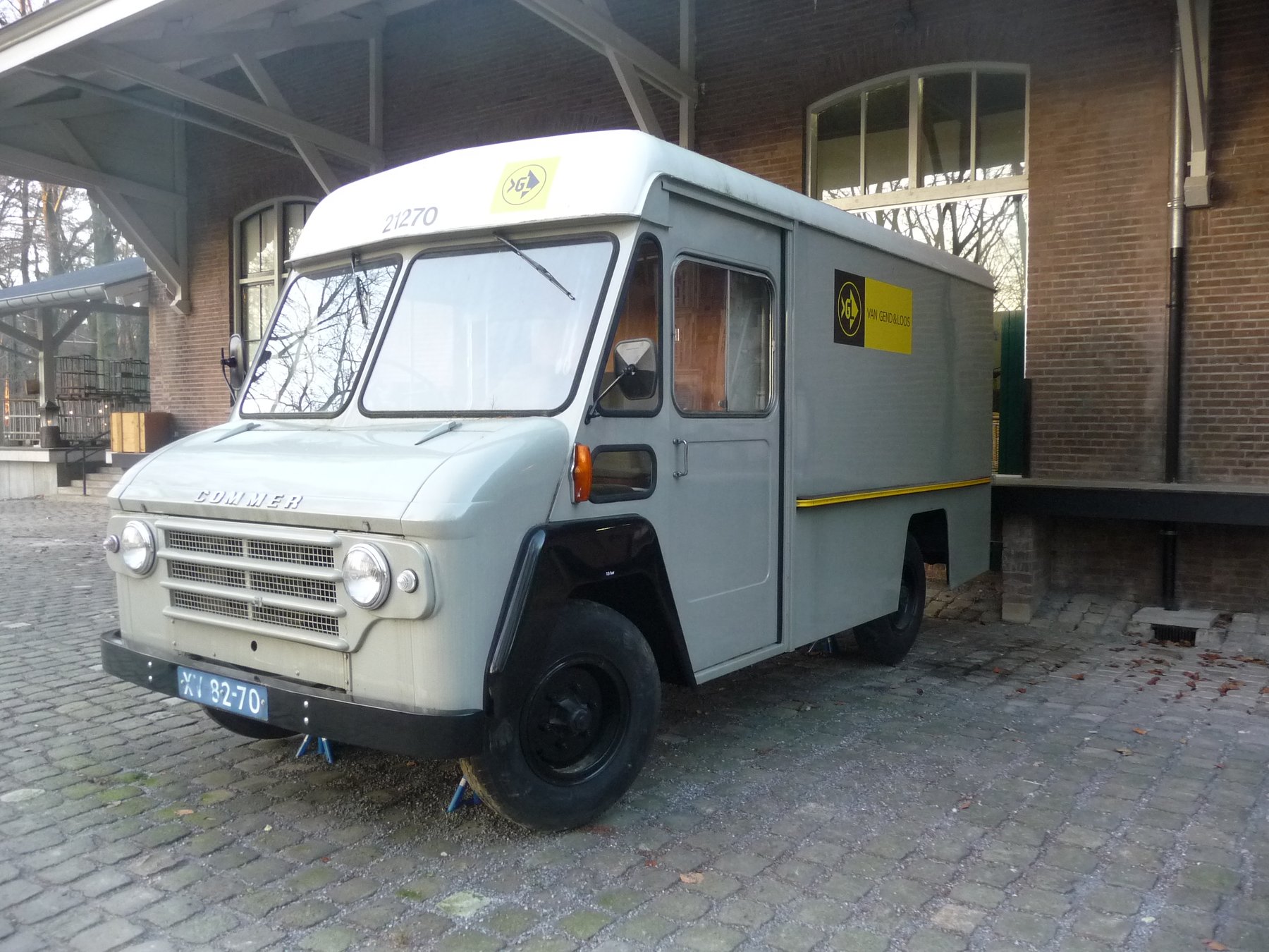 Commer KCH3023