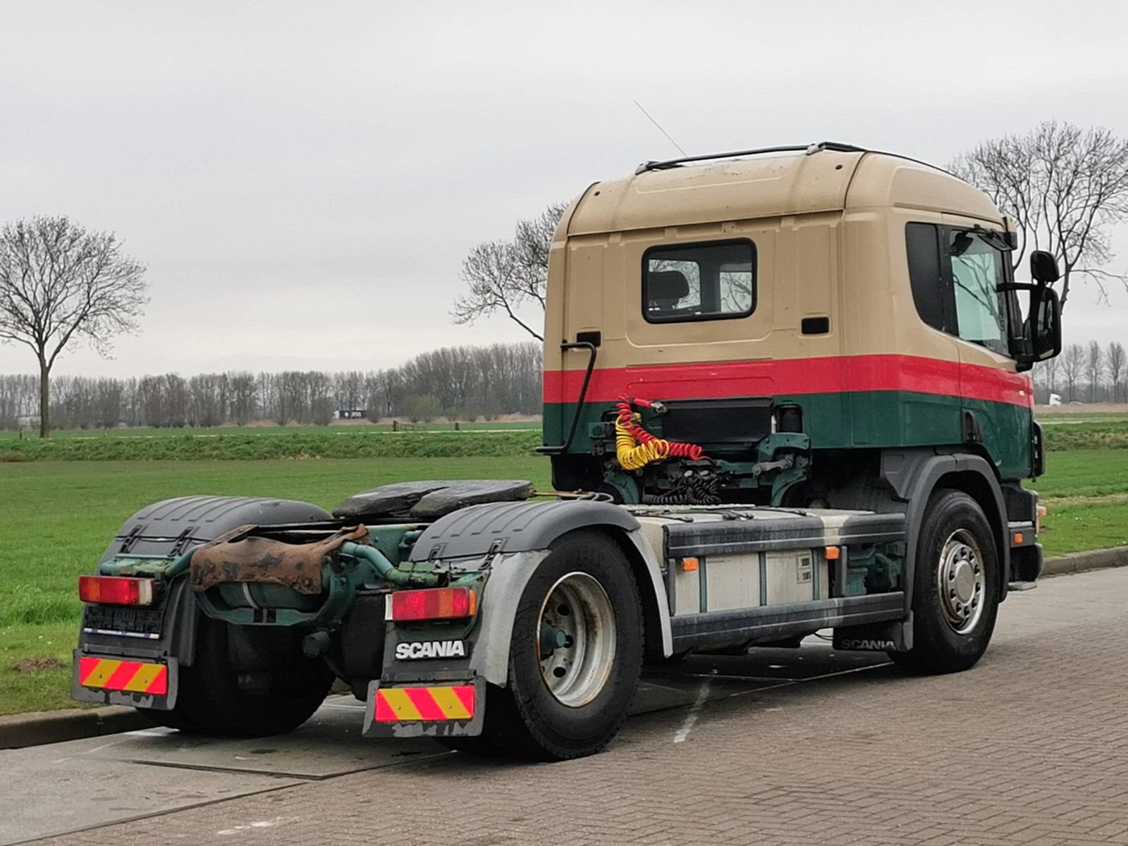 Truck Scania P 114 GB-8X2/295+135+132