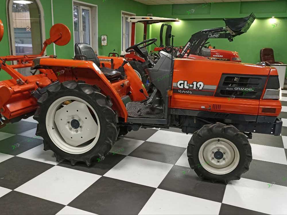 Tractor Kubota GL19 Grandel