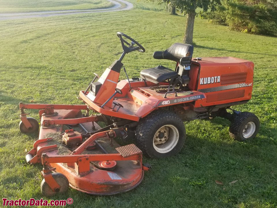 Ride-on mowers Kubota F2100
