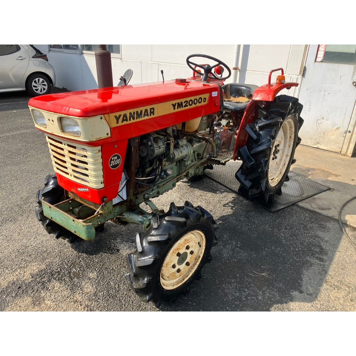 Traktor Yanmar YM 2000S