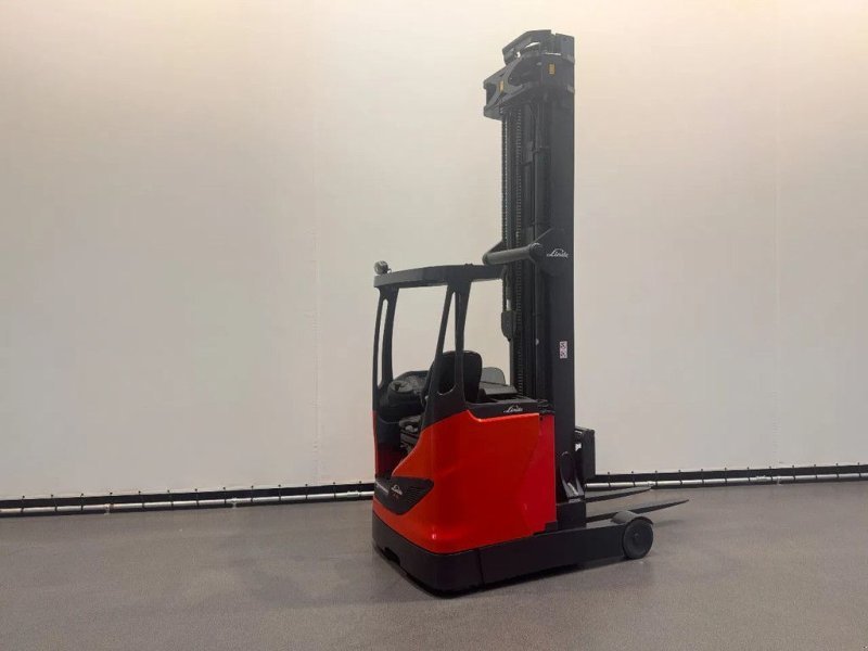 Schubmaststapler Linde R-16-G-01 (1120)