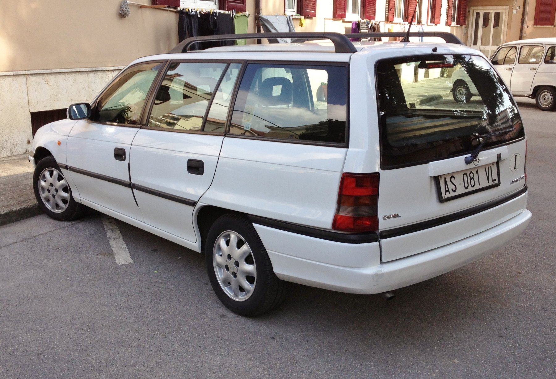 Van Opel 5D ASTRA CARAVAN 1.6 RHD-2-AUTOMATIC-TGF35/261