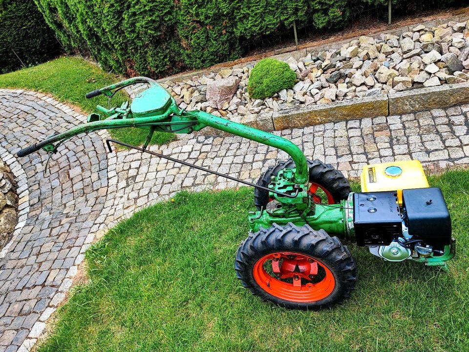 Traktor Agria 1700