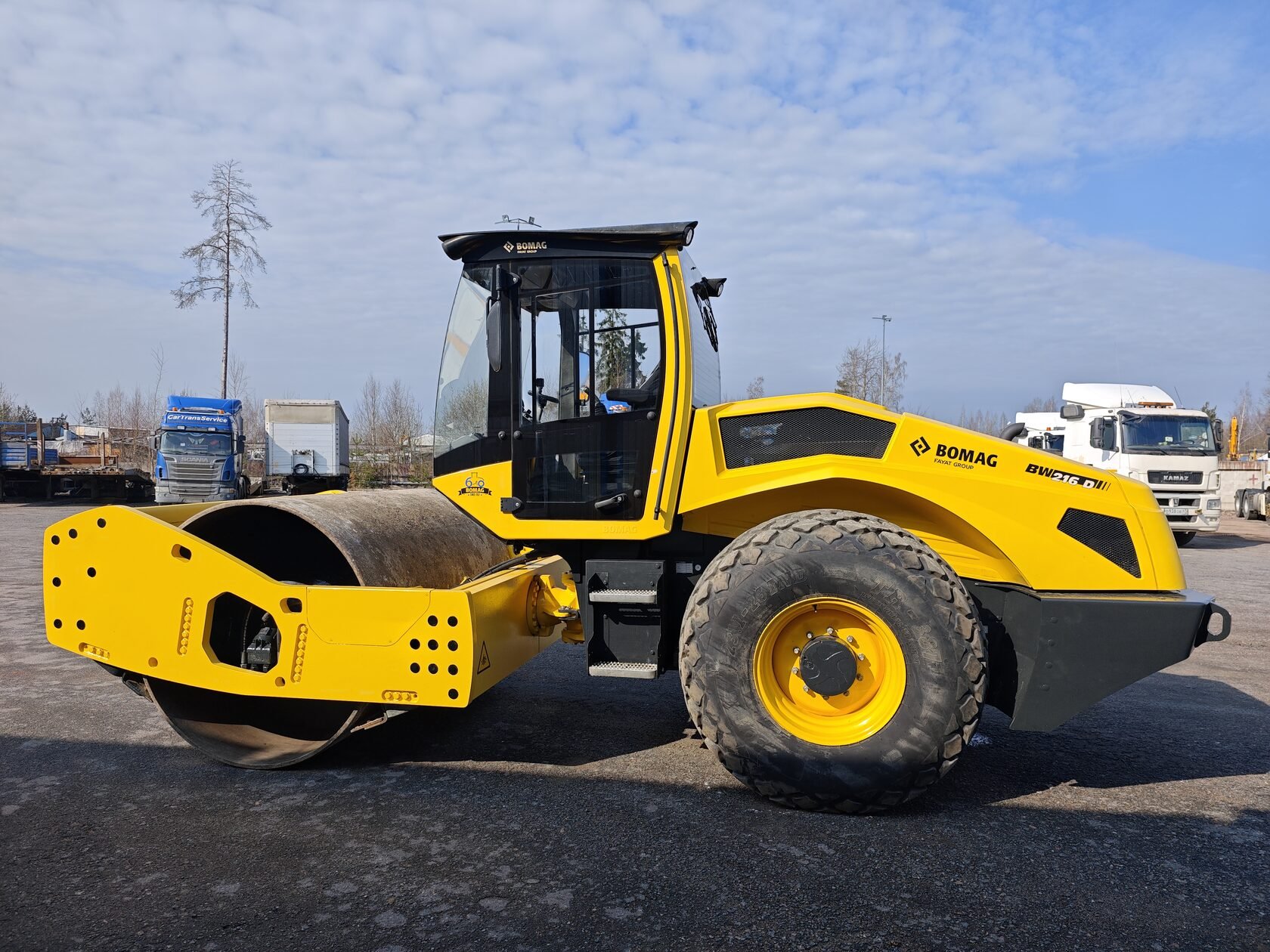 Road construction machine Bomag BW 216 D 5 PL