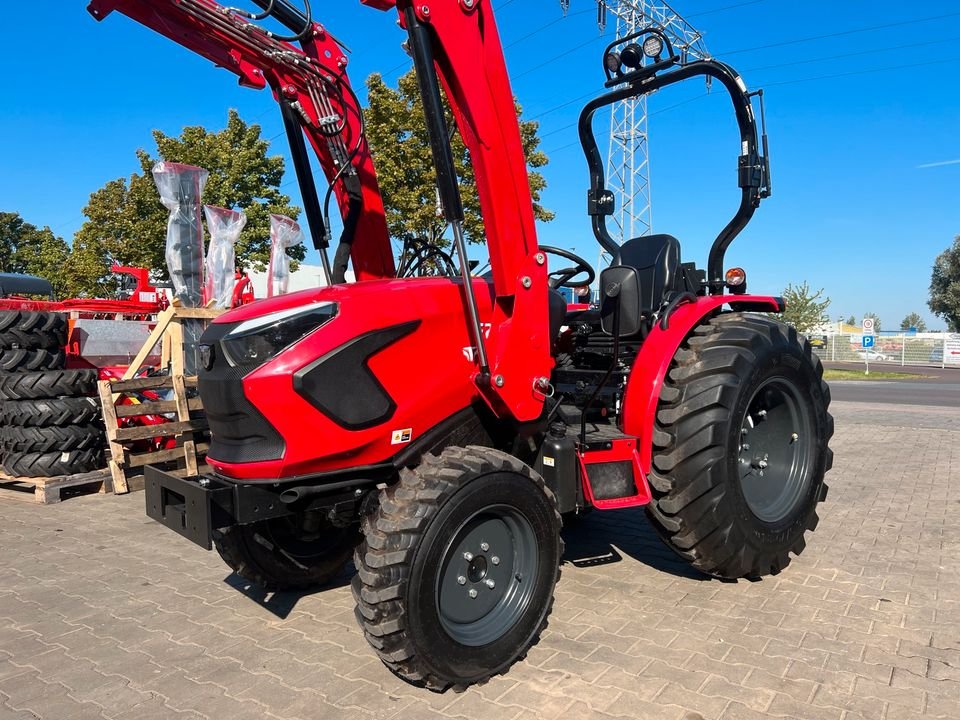 Tractor Branson F25Rn