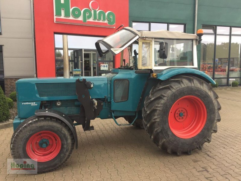 Traktor Hanomag Robust 900 (S)