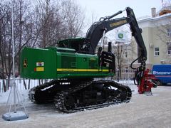 John Deere 2154D Live / Fixed Heel