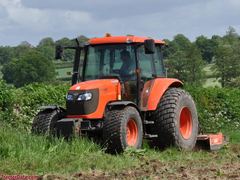 Kubota M108SHD