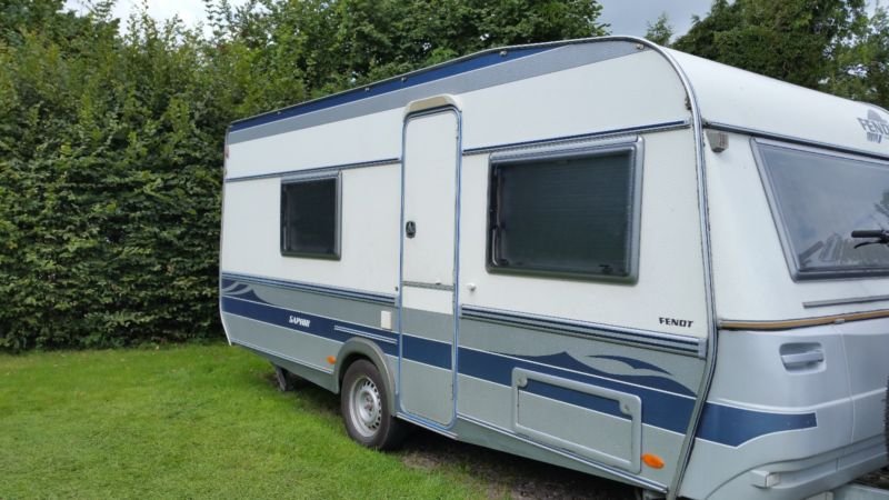 Anhänger Fendt-Caravan 490 TKM SAPHIR