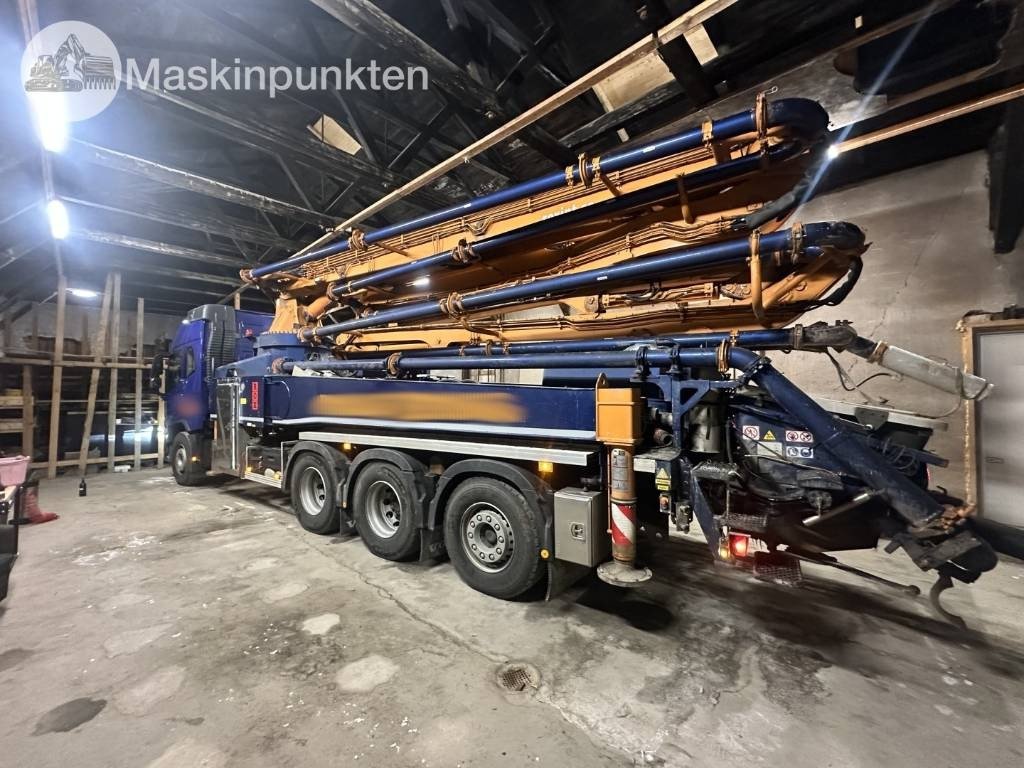 Truck Volvo FM 84 TR